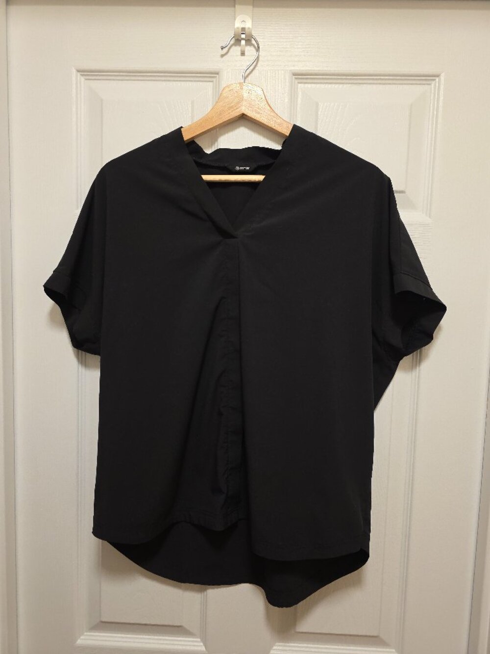 MPG | Attitude V-Neck Top in Black